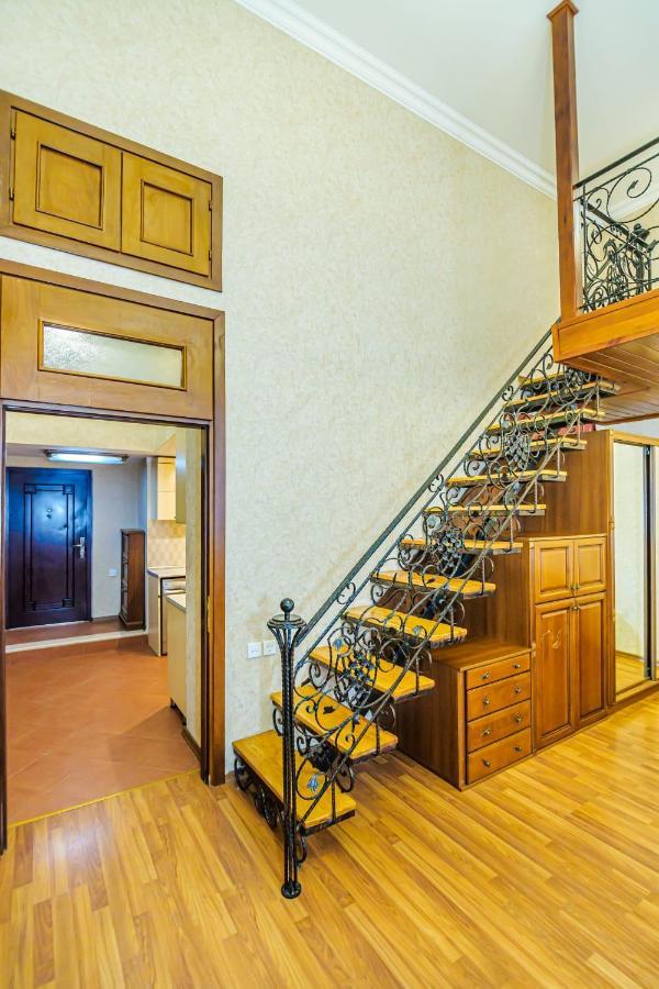 Nizami Street 2 Room Luxe House Bakú Exterior foto